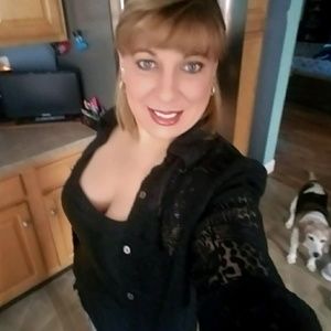 Meet your Posher, Dawn